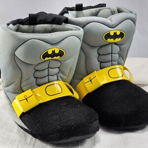 DC Comics Batman Plush Booties Shoes with Capes Size Small 5/6 Slippers